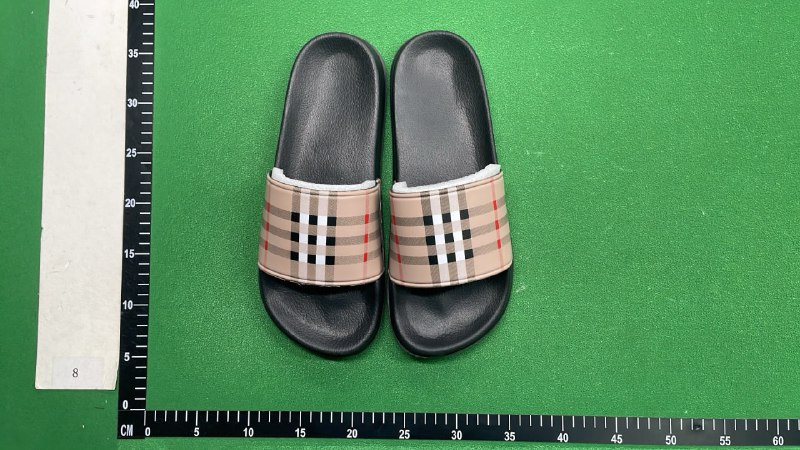 Burberry slippers -4