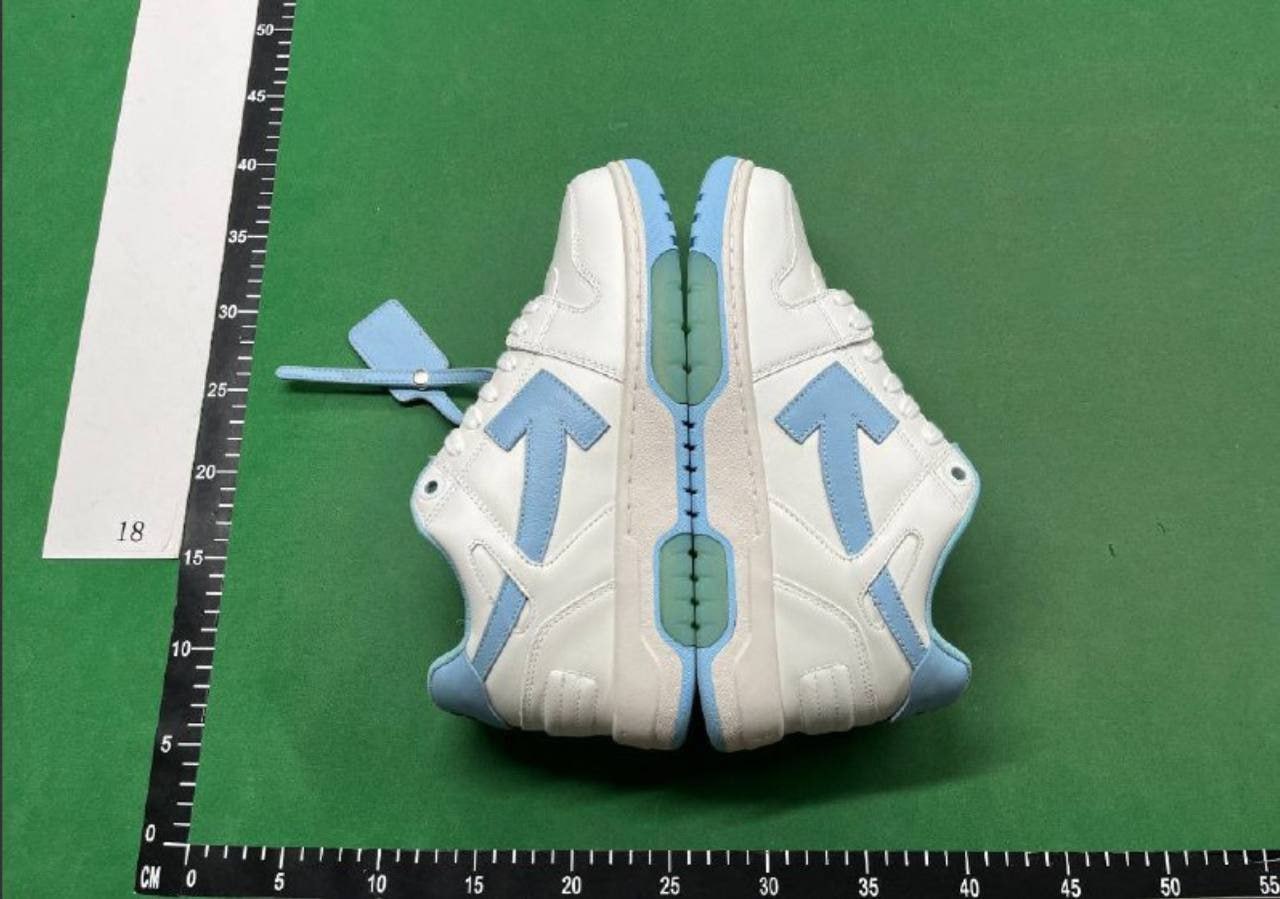  Off white shoes    (40 CP) -3