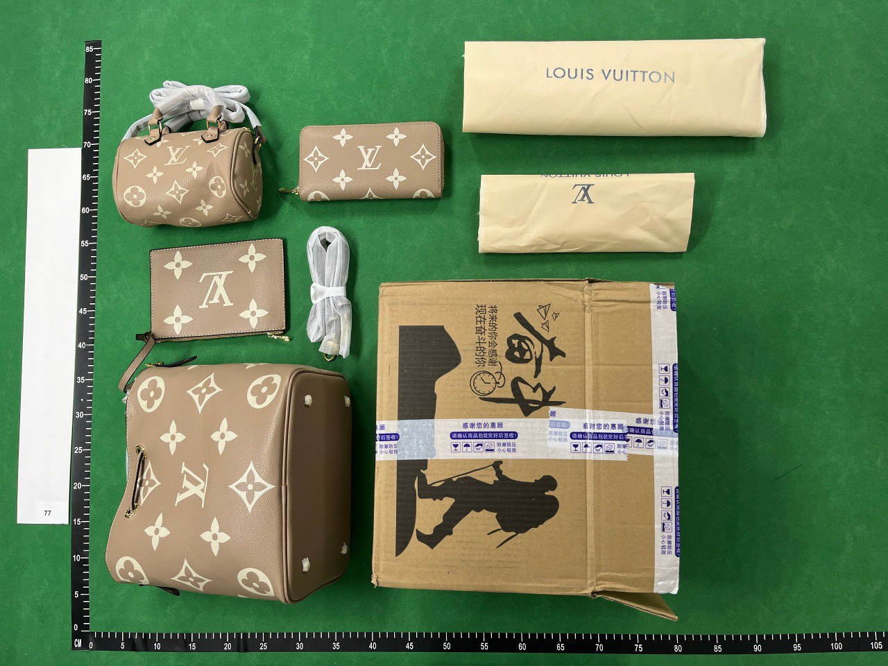 LV fashion bag -2