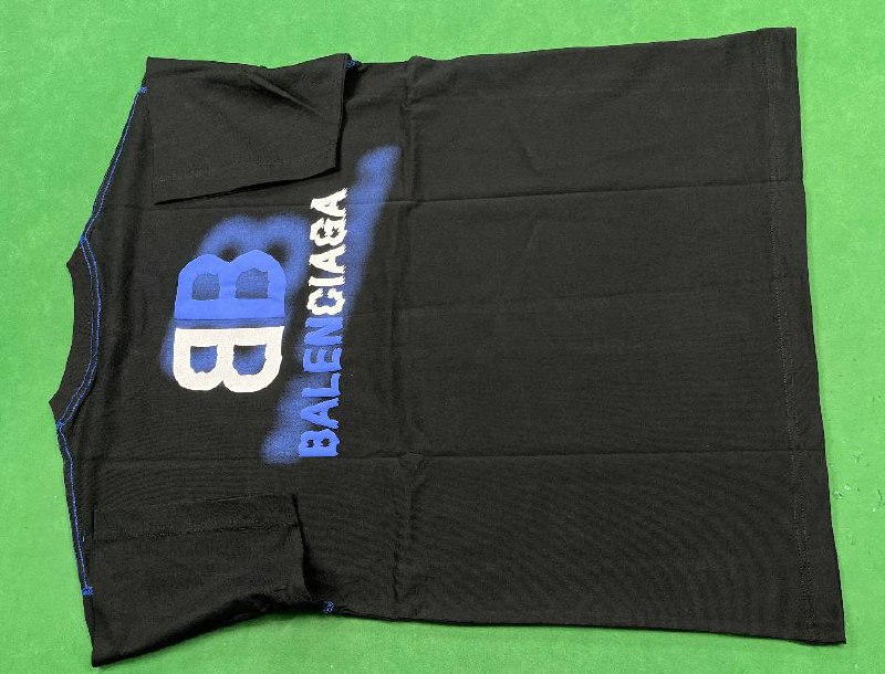  Balenciaga T-shirT -4