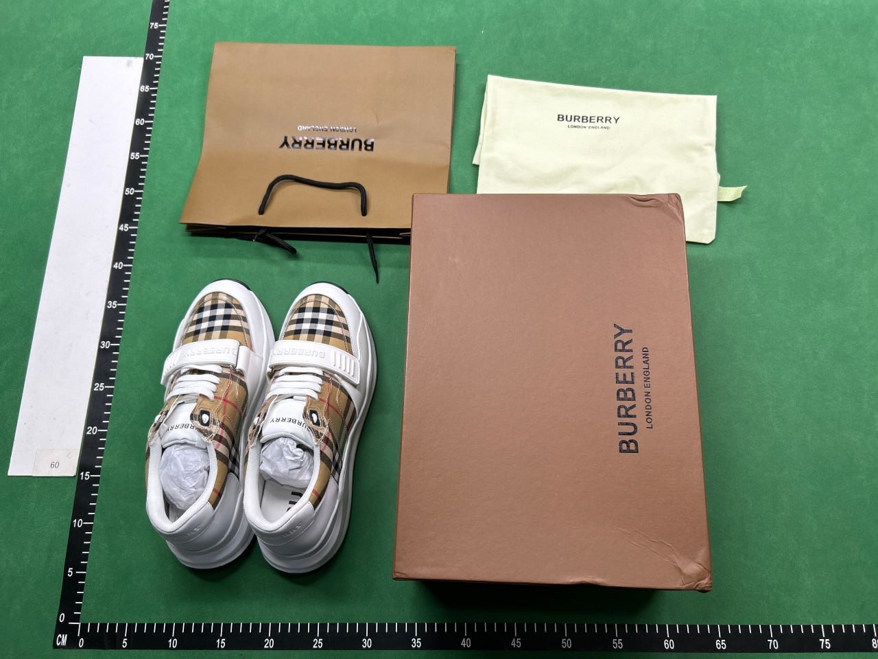 Burberry shoes TOP -4