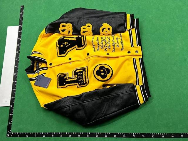  LV Jacket  -2