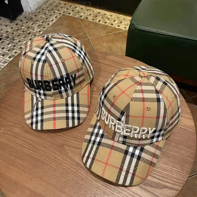 Burberry Hat Cap Gucci Hat （37