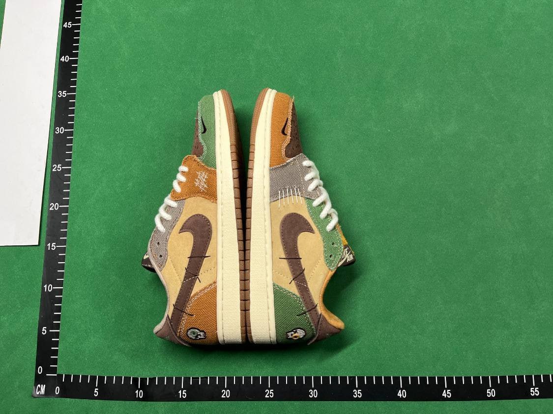 Jordan Air Jordan 1 Low  -3