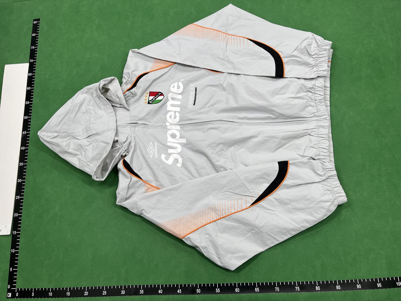 Moncler jackets Supreme -3