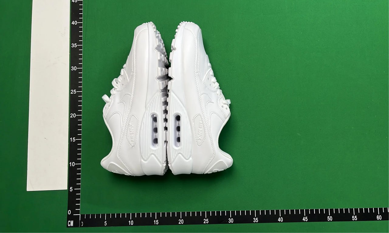 NIKE AIR MAX 90 -4