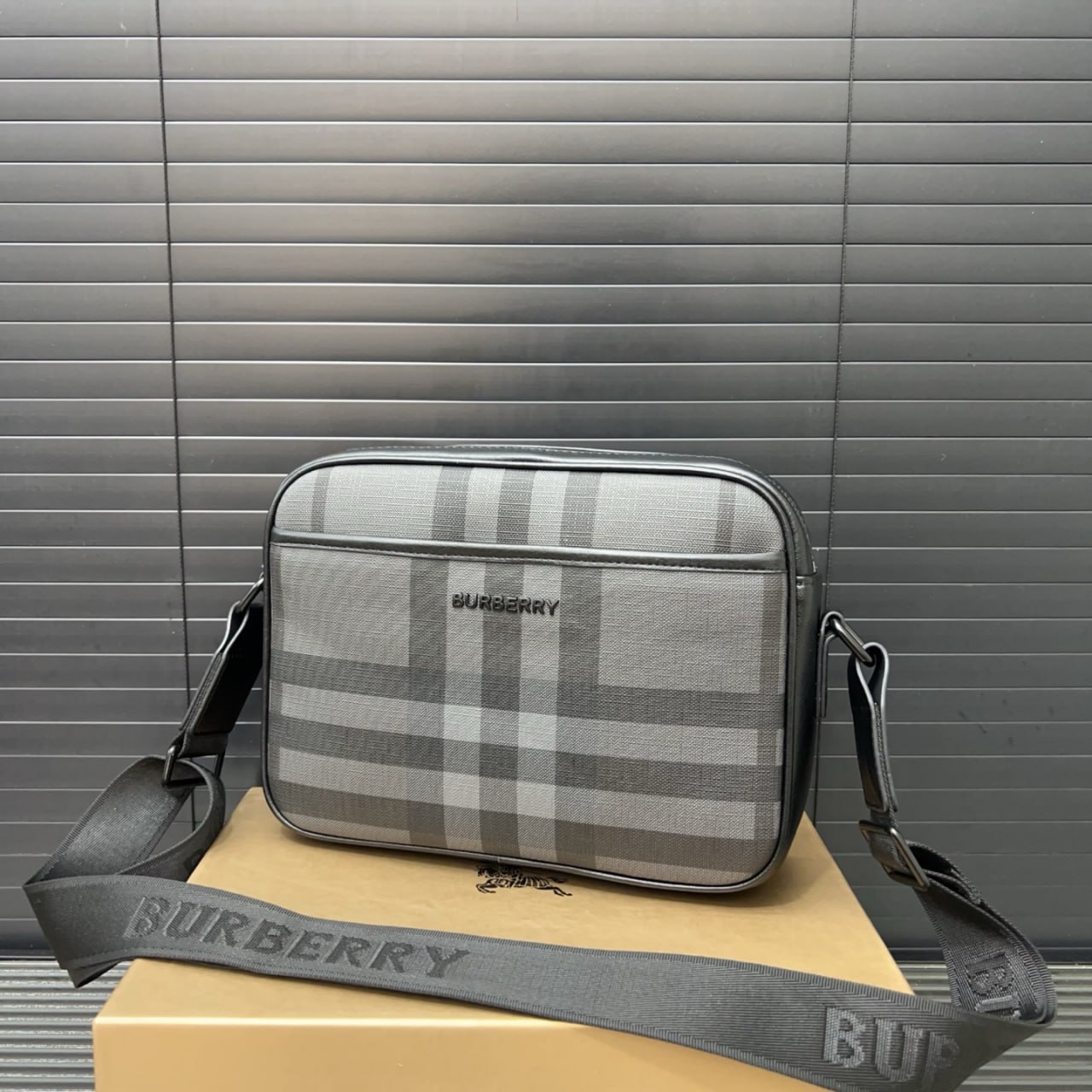 Burberry Backpack bags -3