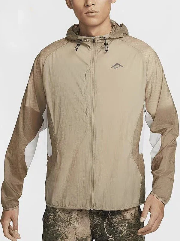 Nike trail Jacket  T-shirt tee