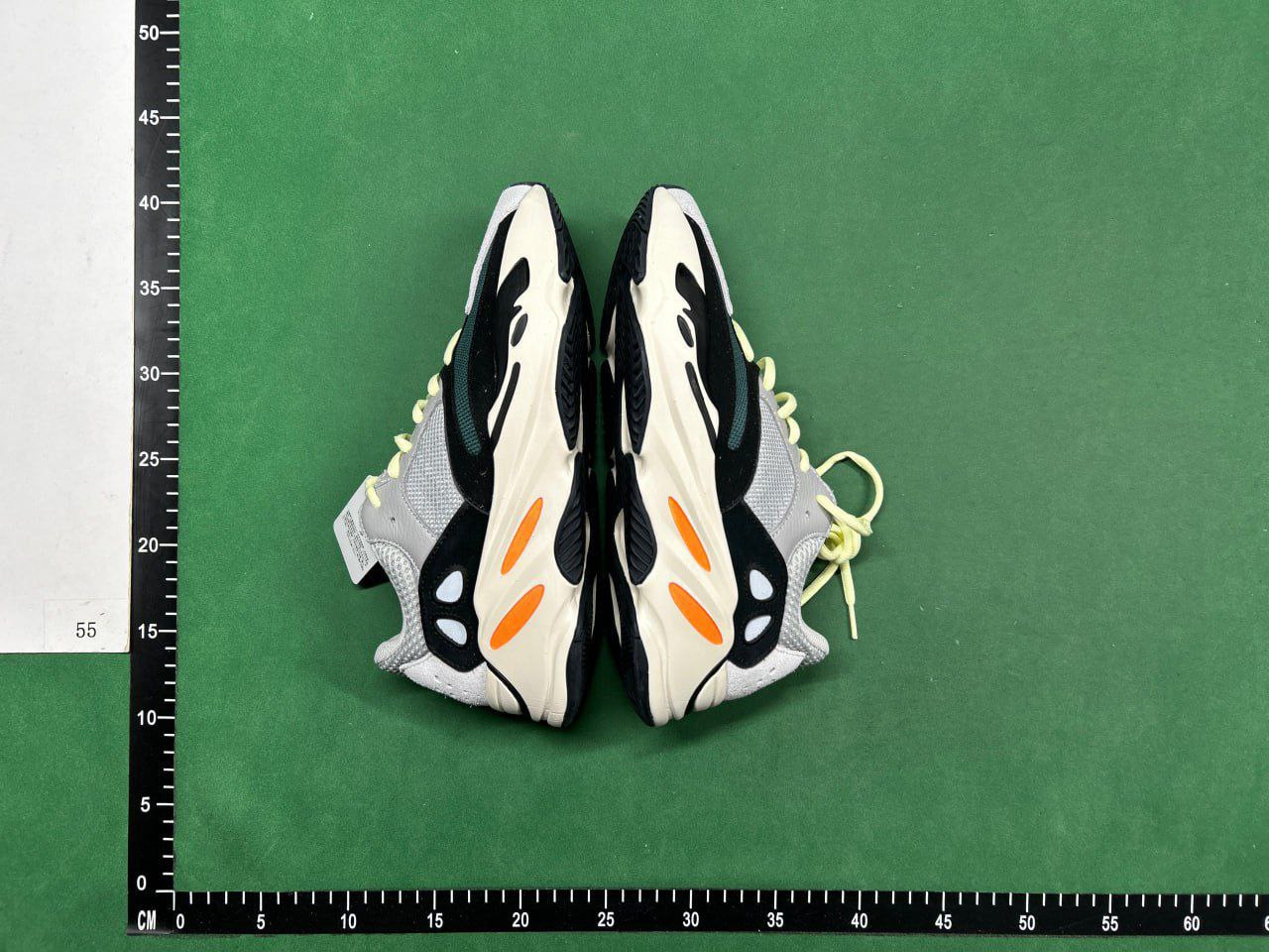   yeezy  700 -3