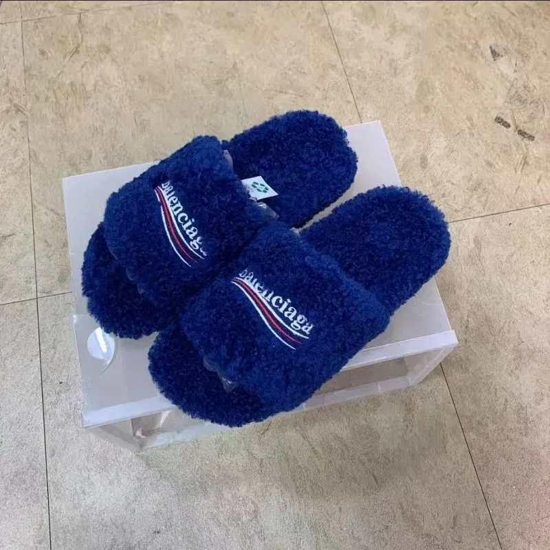 Balenciaga fluffy slippers  -3