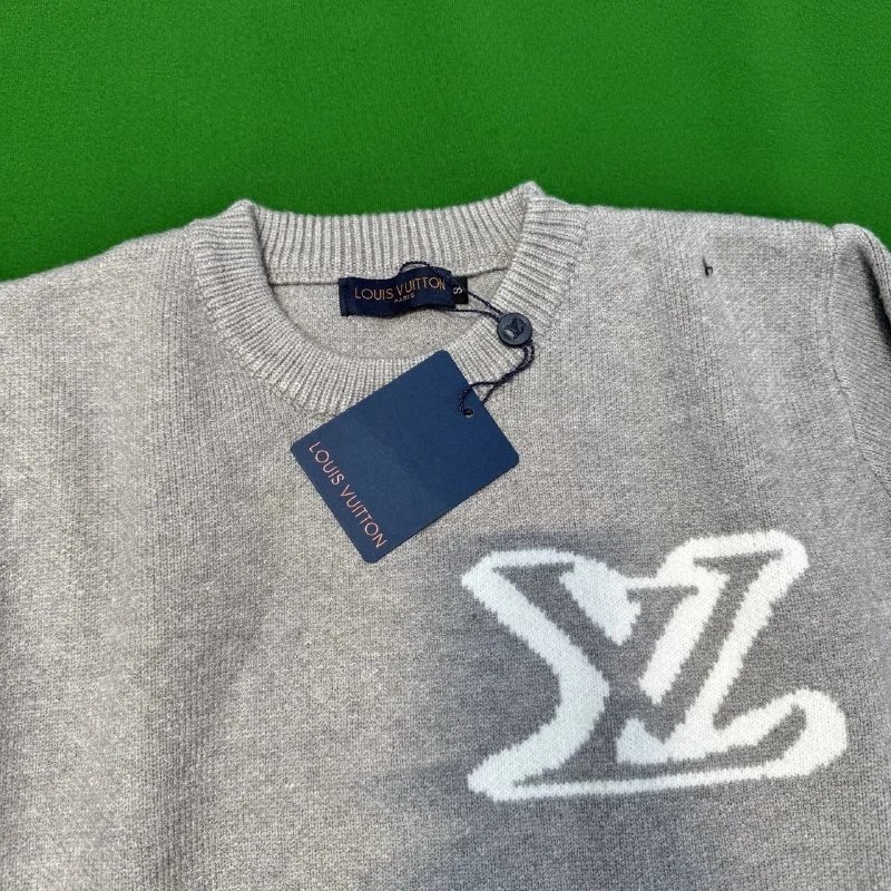 LV sweater -4