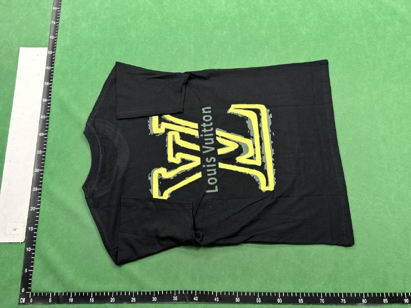 LV T-Shirt -3
