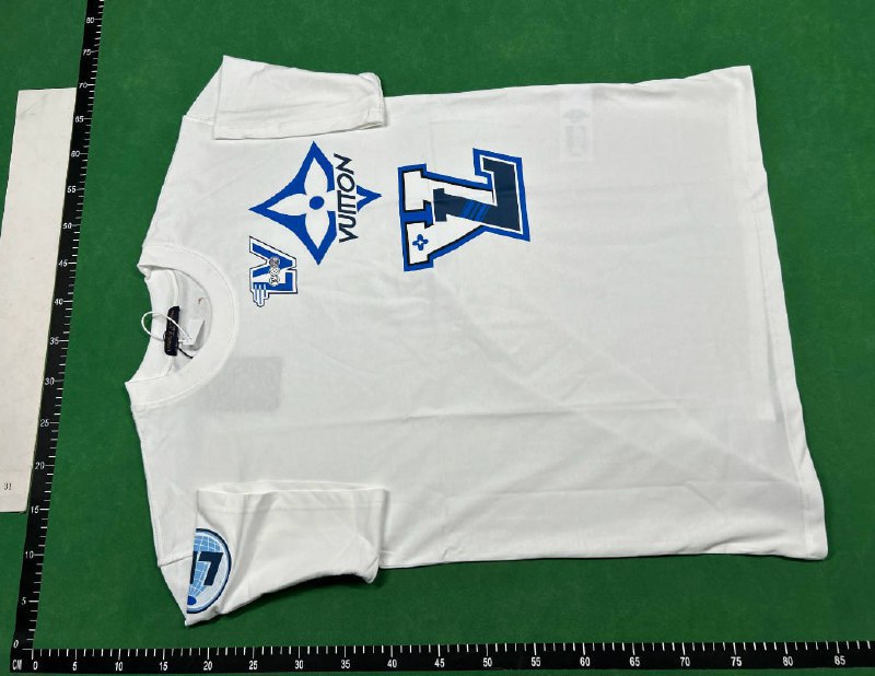 LV T-Shirt -4