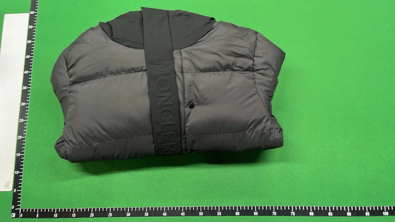 Moncler Puffer -4