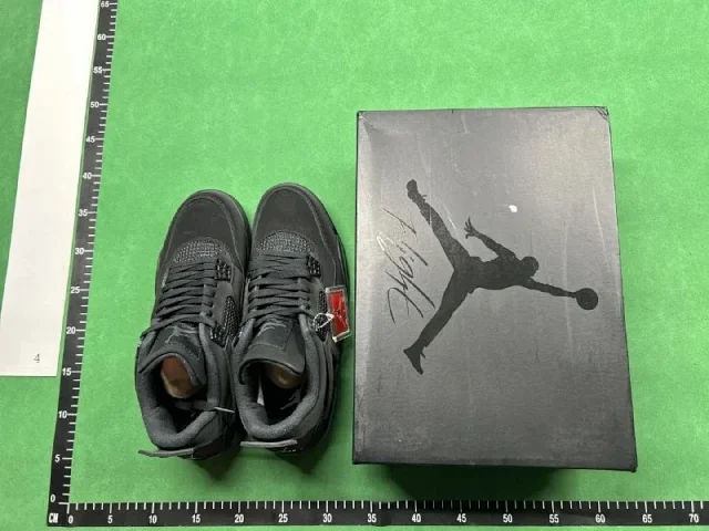  AJ4 (Gift 1 pairs of socks) -2