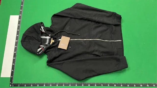 Burberry hoodie -4
