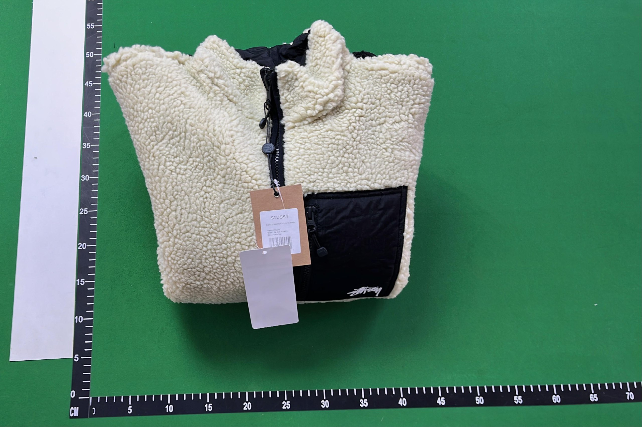 Stussy 8 Ball Sherpa Jacket  -3