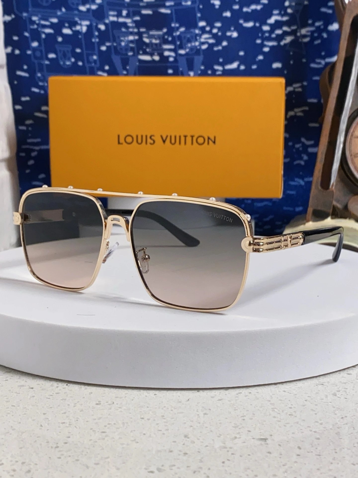  LV Sunglasses -3