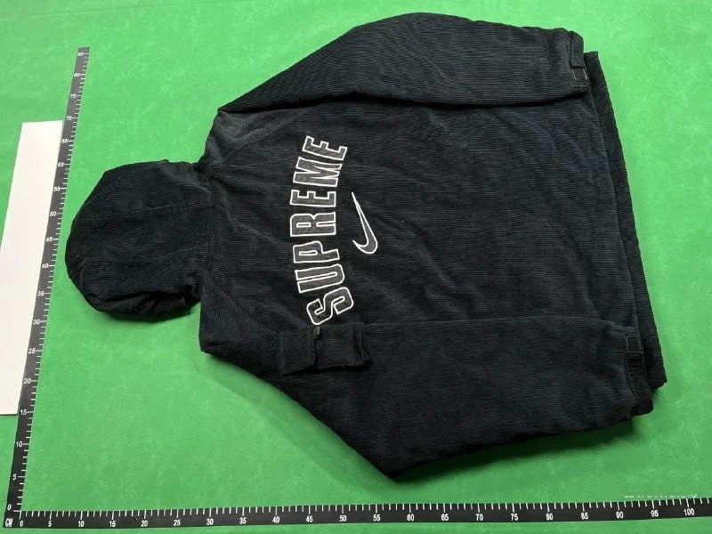 Nike x Supreme Arc Corduroy jacket  -4