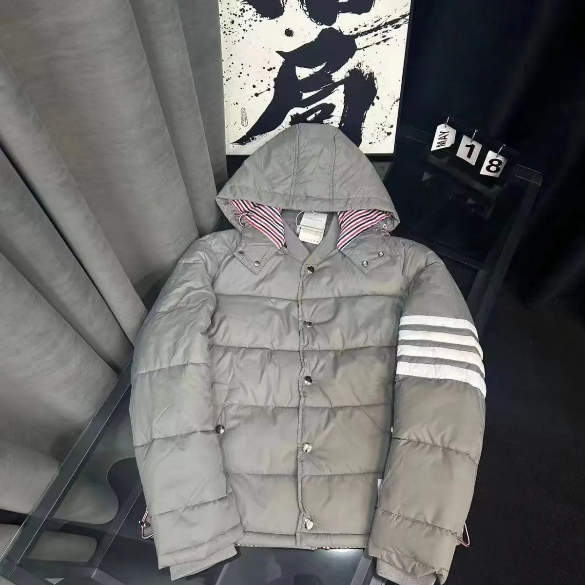 THOM BROWNE  -4