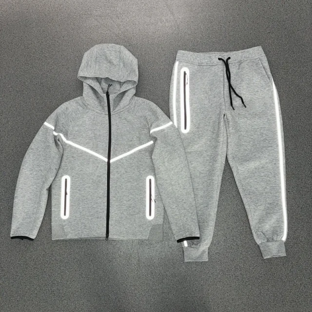 Nike Tech Fleece Reflective -2