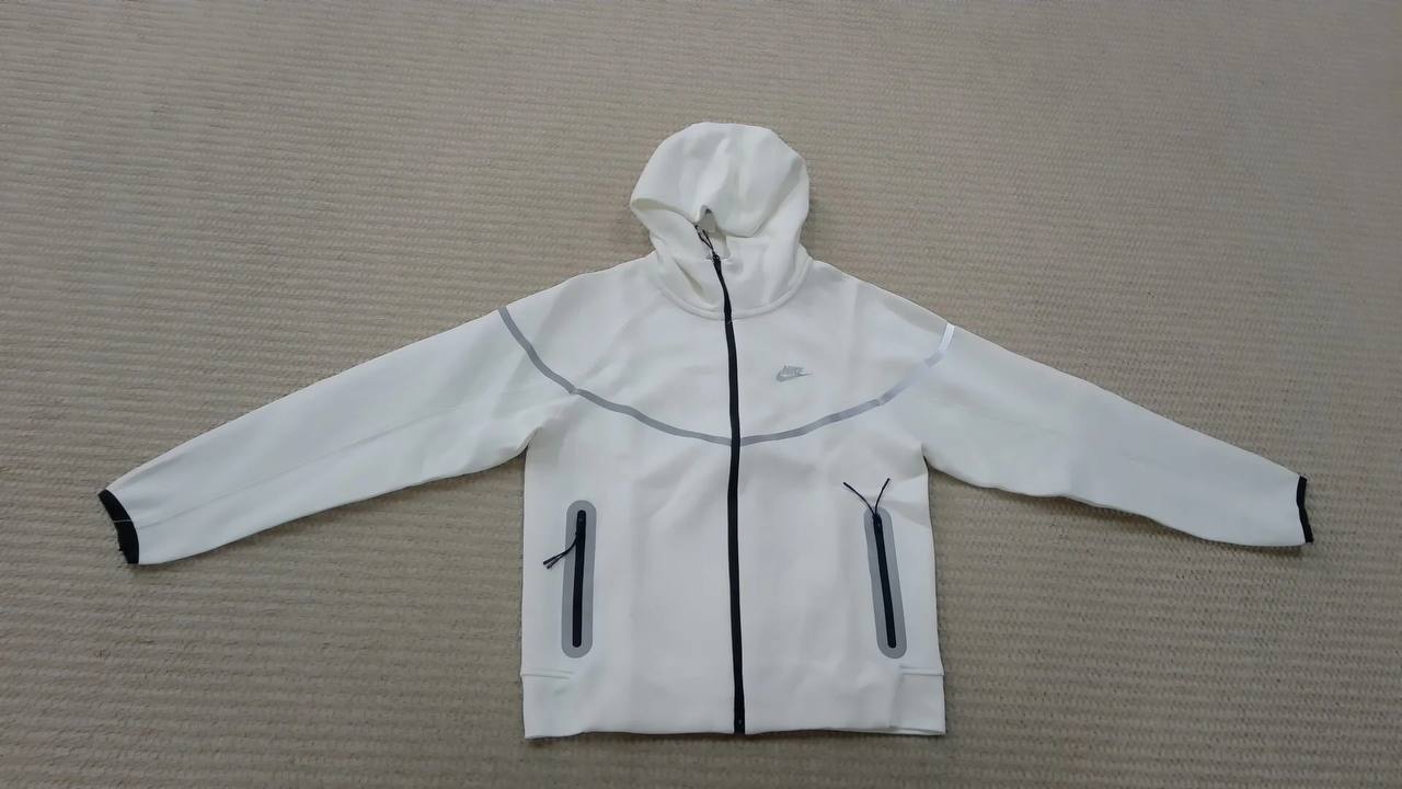 Nike Tech Fleece Reflective -4