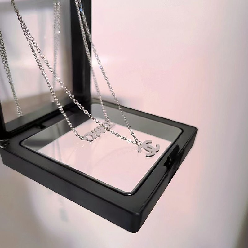 Article:Chanel Fashion Necklace -2