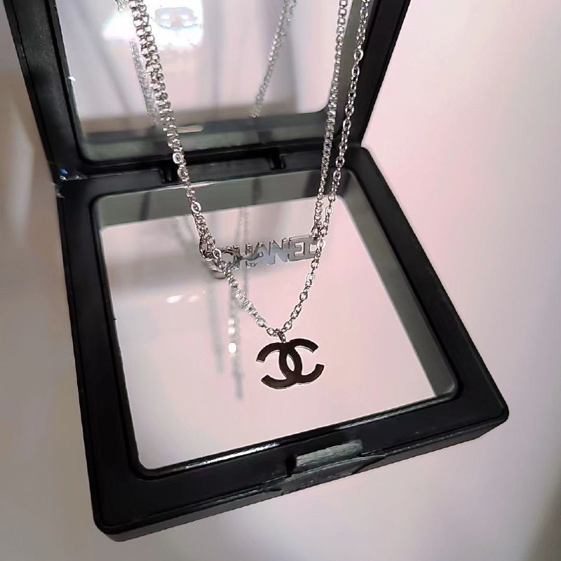 Article:Chanel Fashion Necklace -3