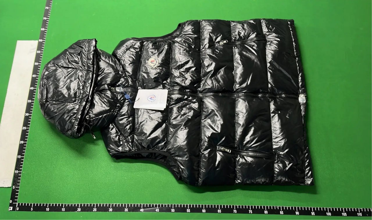  Moncler Down Jacket  Vest （35+） -3