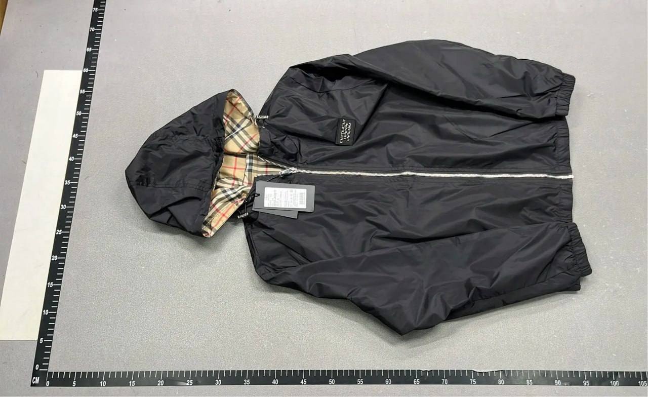 Burberry sweatshirts/hoodies/zip-up cardigans/knitted sweaters/crew neck sweatshirts/coat/BURBERRY reversible jacket -2