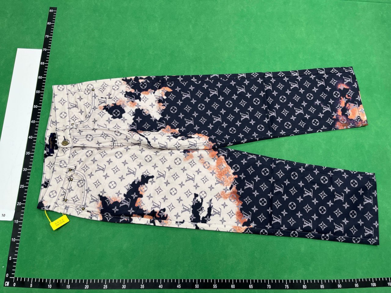 Louis Vuitton Jeans -4
