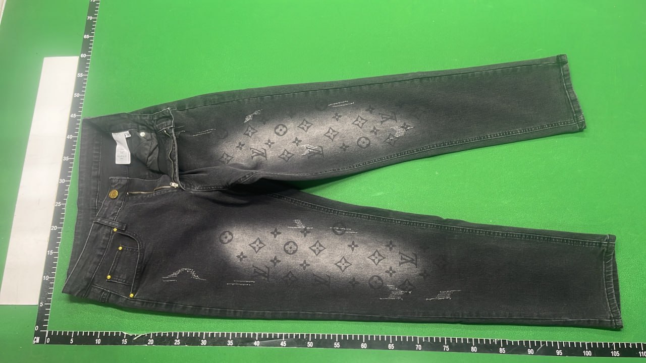 Louis Vuitton Jeans -2