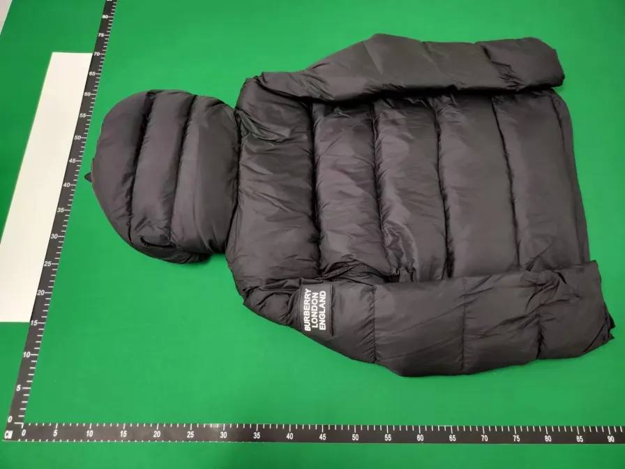  Burberry Puffer  -4