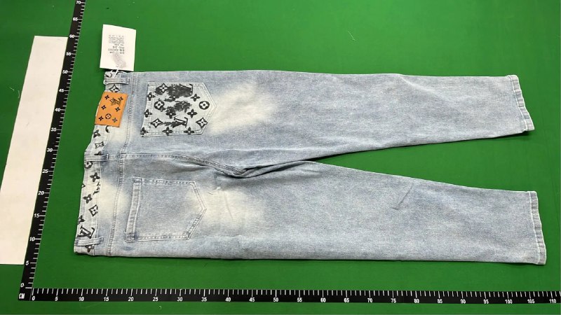LV Jeans -3