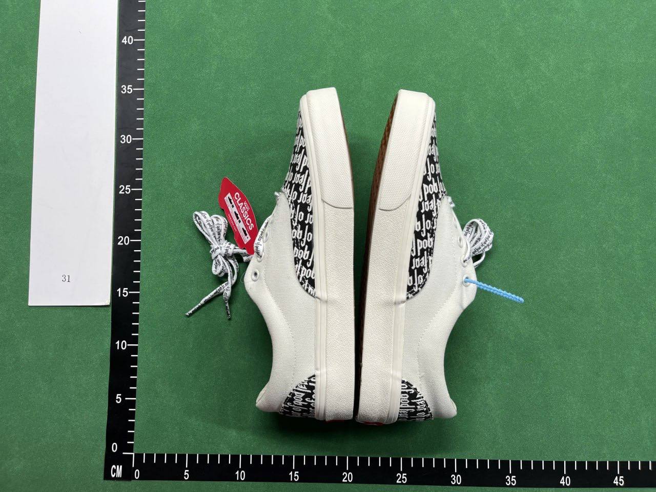 VANS -4