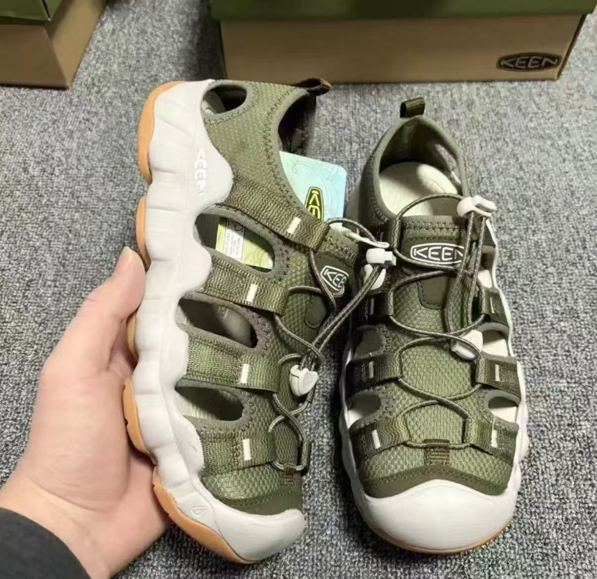 KEEN  Hyperport H2  -2