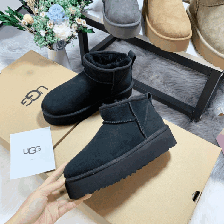 UGG Snow boots