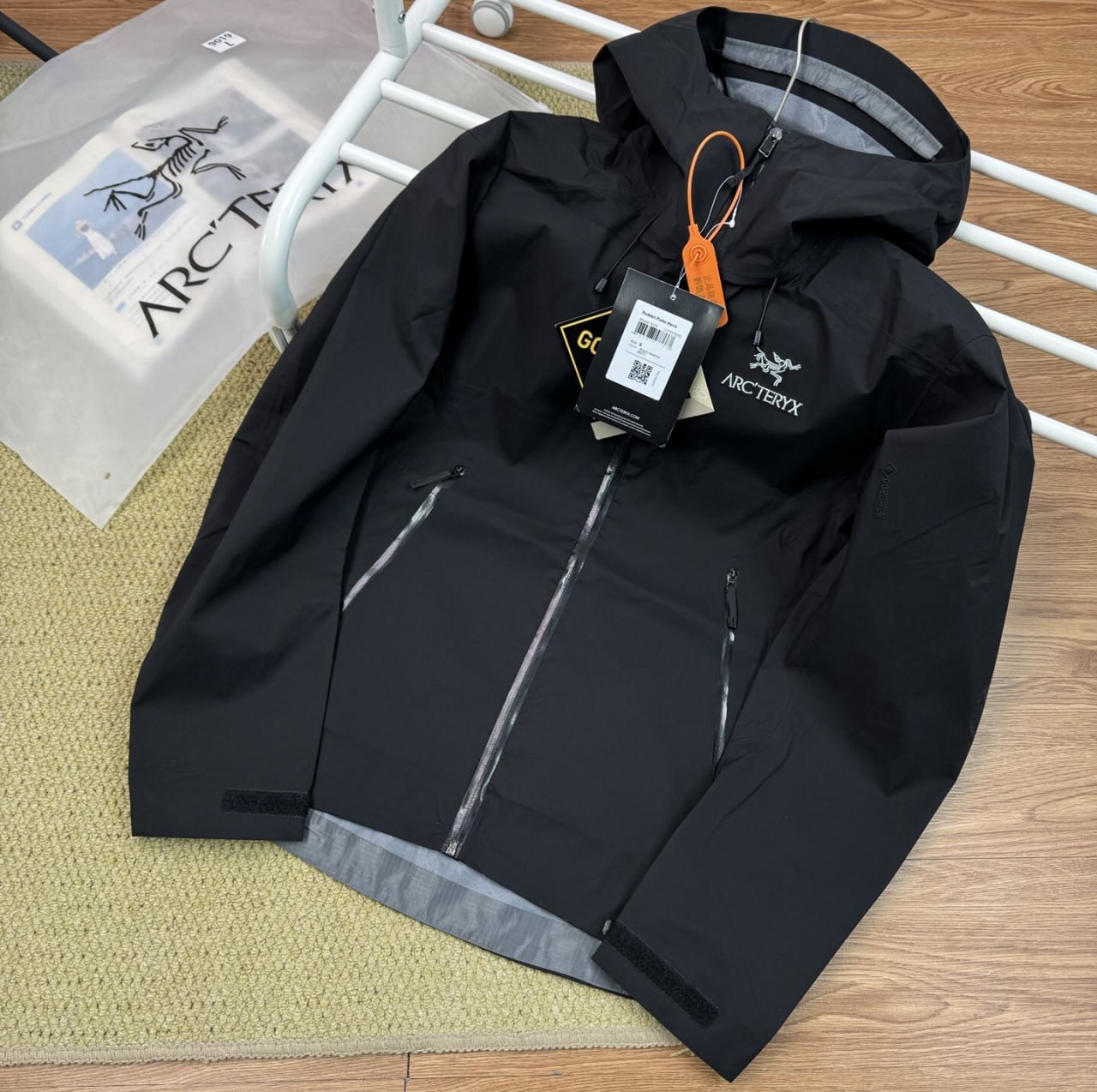ARC’TERYX Jacket  -4