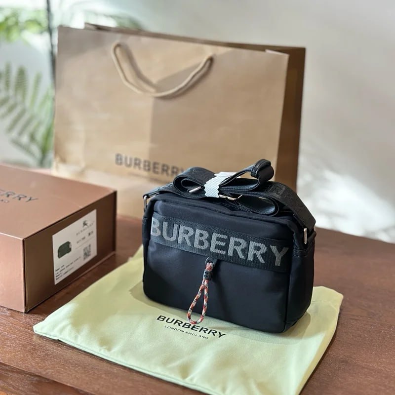 Prada bagBurberry  bagwaist bagshoulder bag -2