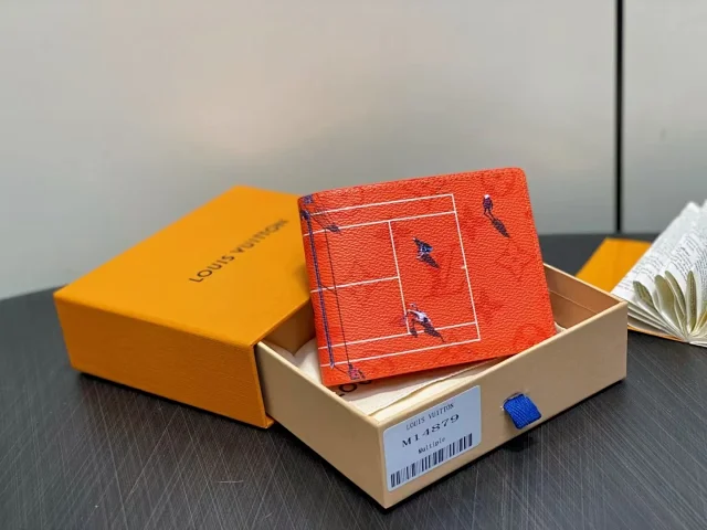 Louis Vuitton Wallet -2