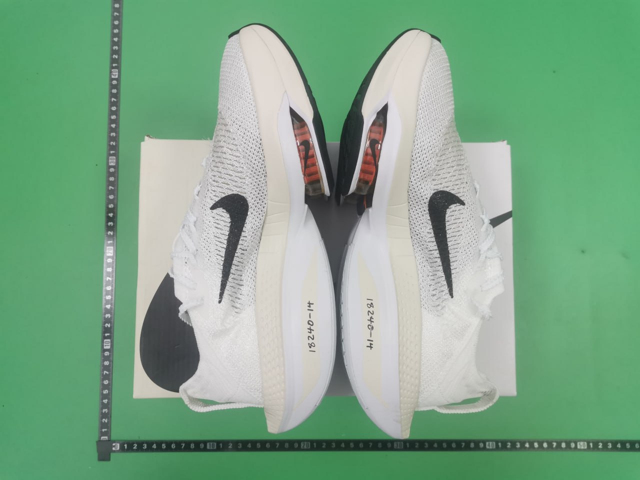nike ZoomX Vaporfly 3 -4