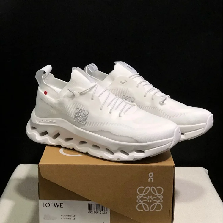LOEWE ON