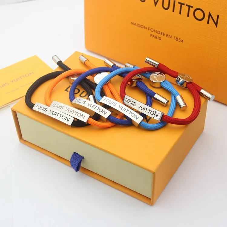LV magnetic snap braceletLacos
