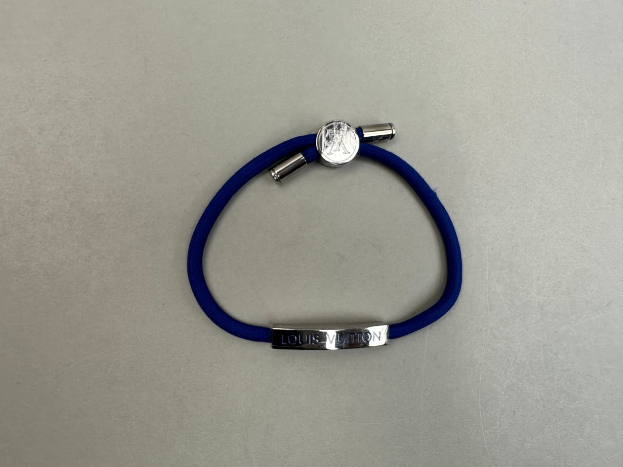 LV magnetic snap braceletLacoste Braceletspulsera Louis Vuitton -2