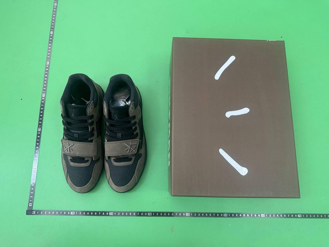 1 Jumpman Jack TR (27 colors)  -2