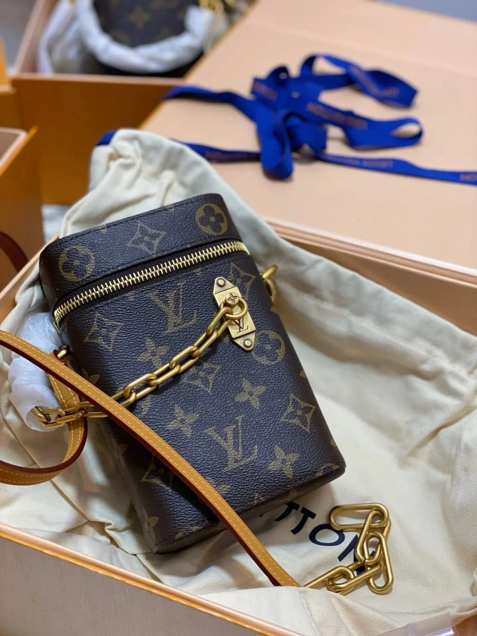 LV Messenger Bag (28 style TOP)  -2