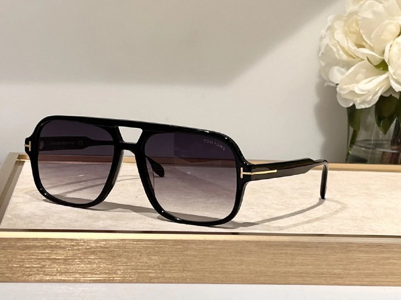 Tom Ford Sunglasses ( 32 + styles)  -3