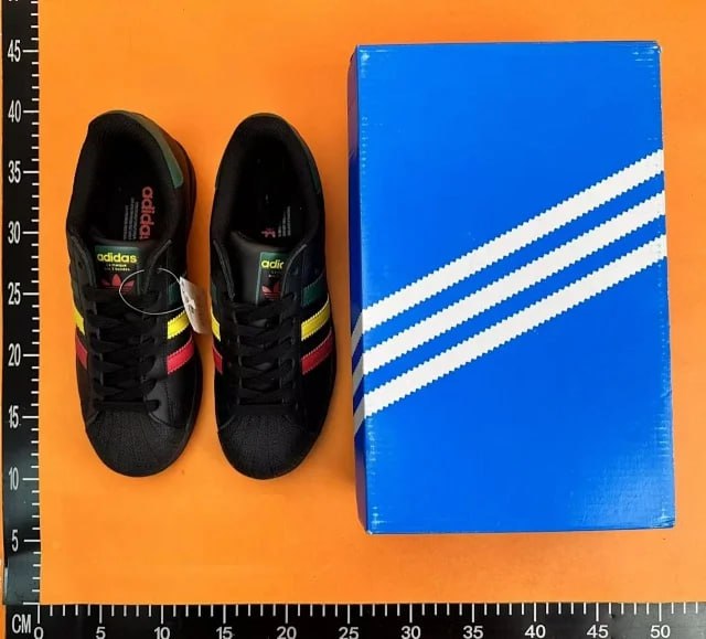Adidas  -2