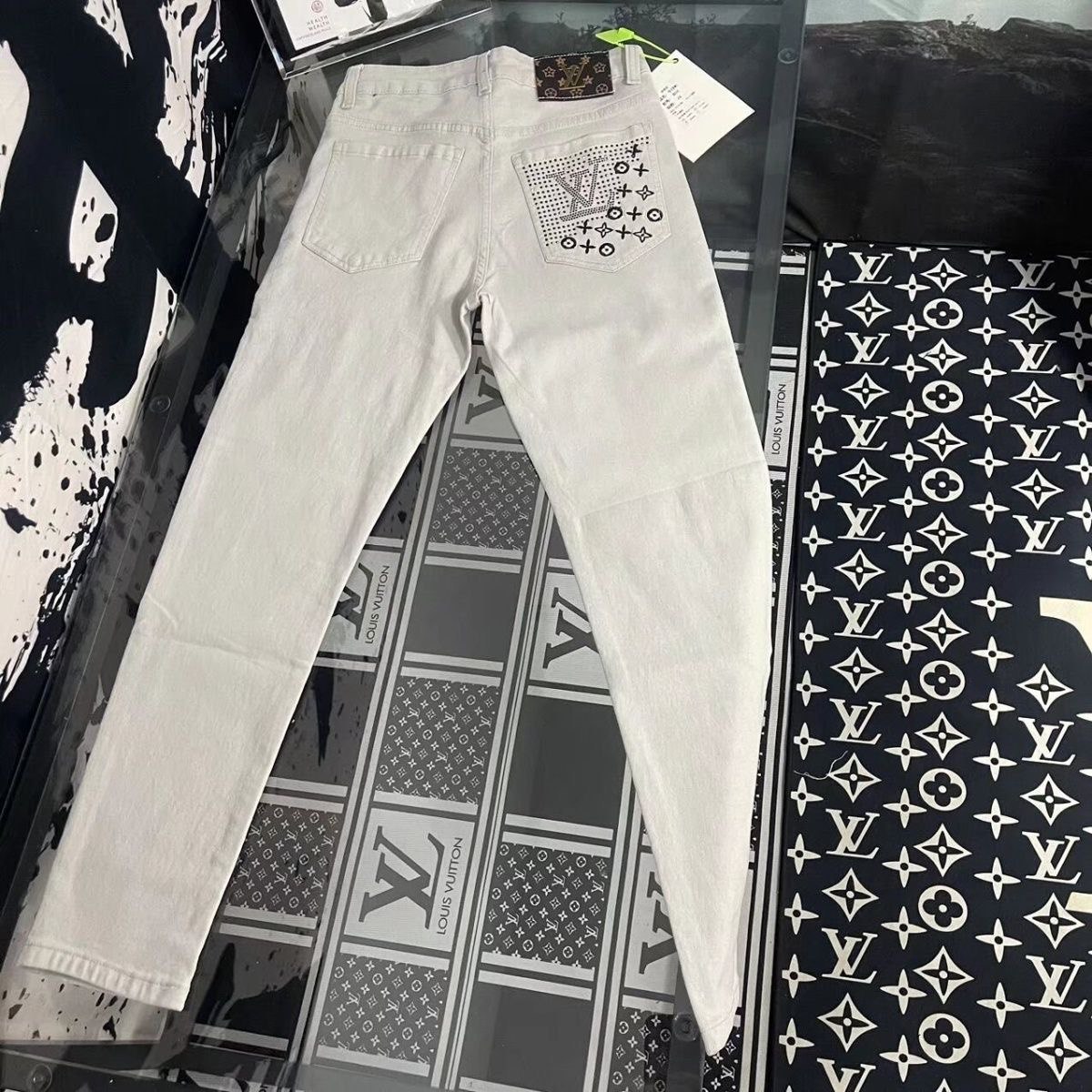 LV Golden Classic Jeans  -2