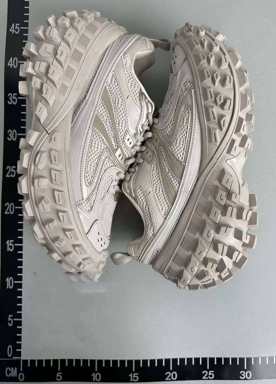 Balenciaga Bouncer  -3
